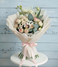 Букет цветов из:  Розы и Лизиантусы #REPLACE_PRED# Чагоде