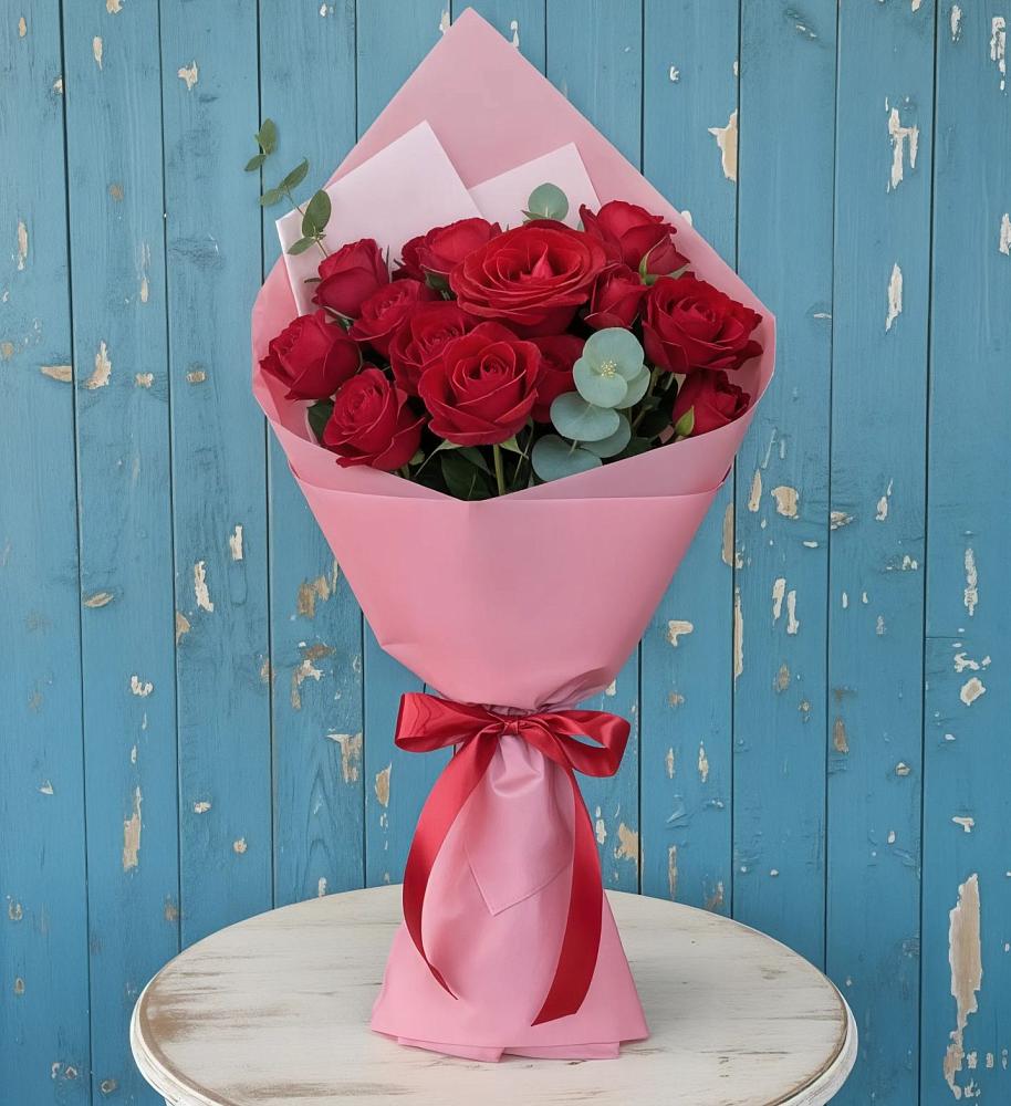 Букет цветов из: Розы в Чагоде