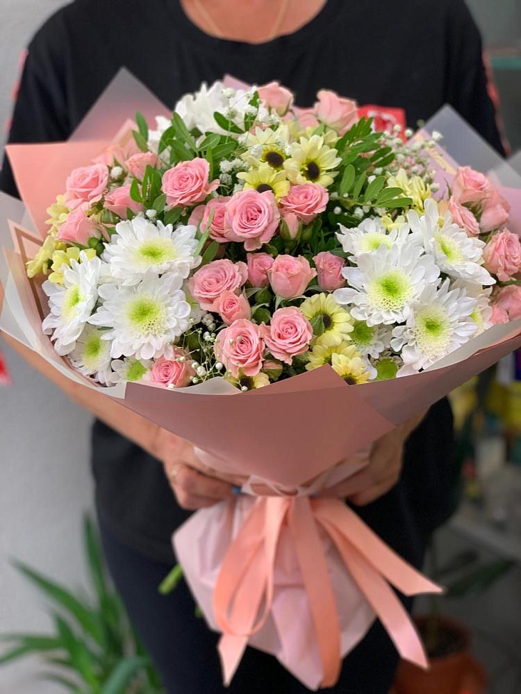 Букет цветов из: Розы и Хризантемы в Чагоде