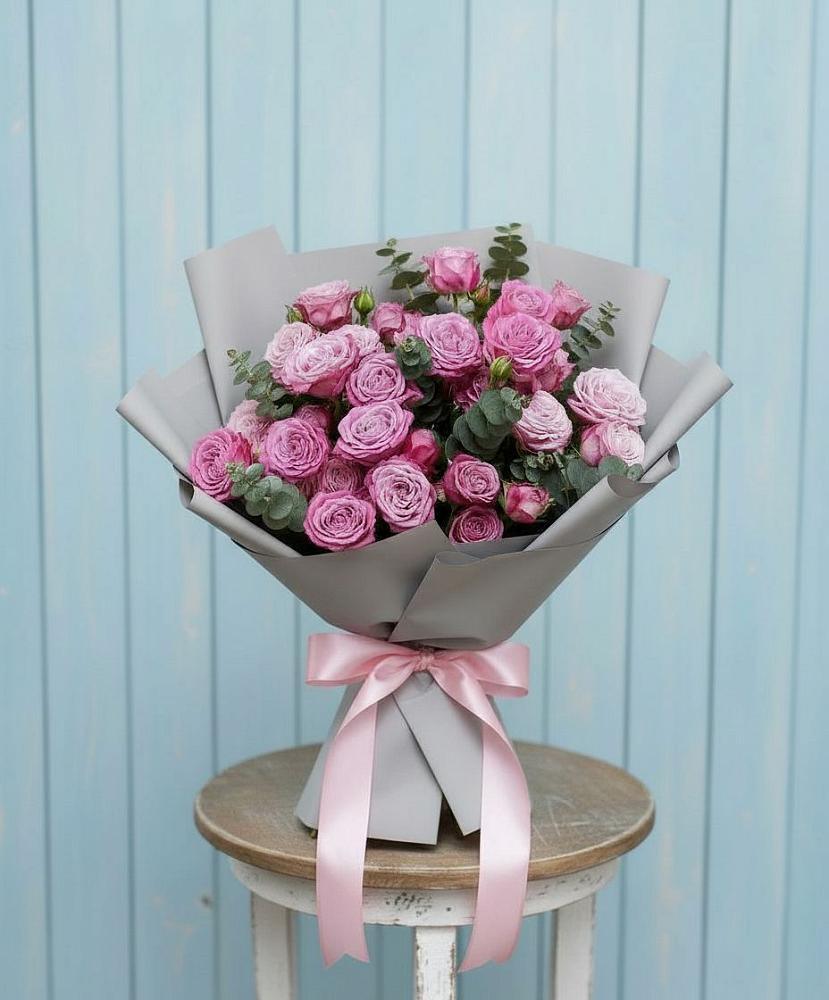 Букет цветов из: Розы в Чагоде