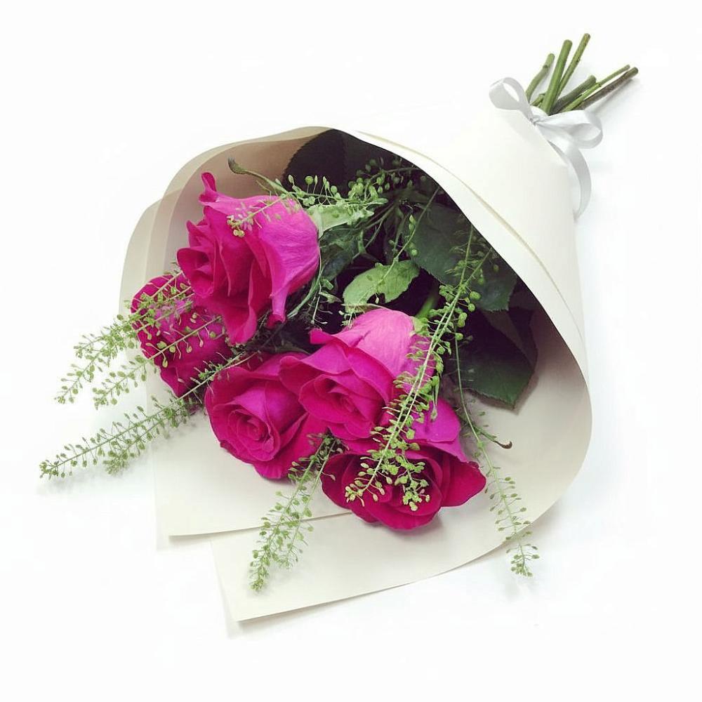 Букет цветов из: Розы в Чагоде