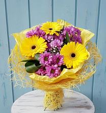 Букет цветов из:  Хризантемы и Герберы в Чагоде