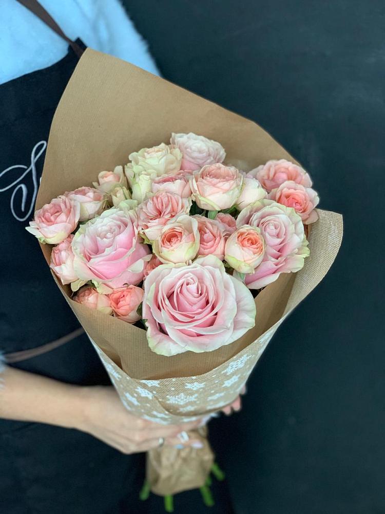 Букет цветов из: Хризантемы и Розы в Чагоде