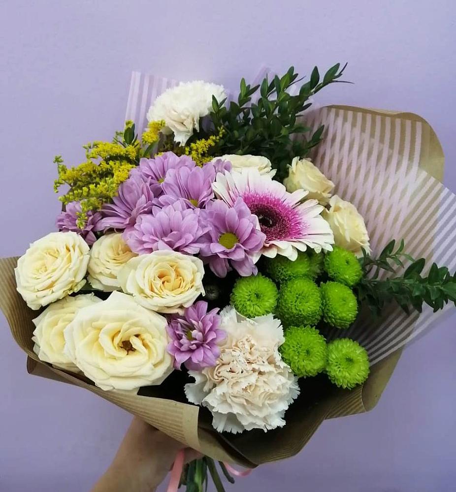 Букет цветов из: Хризантемы, Розы, Гвоздики и Герберы в Чагоде