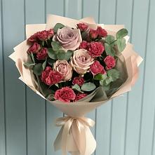 Букет цветов из:  Гвоздики и Розы в Чагоде
