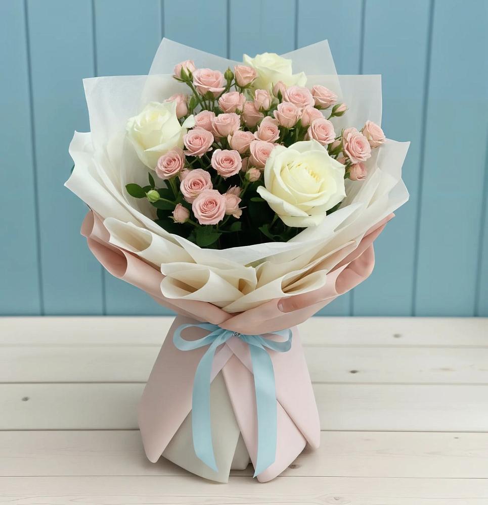 Букет цветов из: Розы в Чагоде